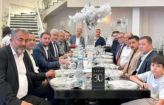 MHP Kayseri teşkilatı düğünde buluştu