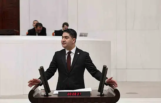 Vekil Özdemir'den yerel medyaya destek çağrısı