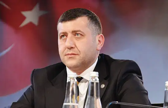 MHP'li Vekil Ersoy'dan o isme övgüler