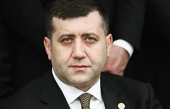 MHP'li vekili kim ya da kimler kızdırdı? Kim bu küçük insanlar?