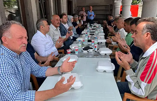 MHP'liler geleneksel Dede Pilavı'nda buluştu