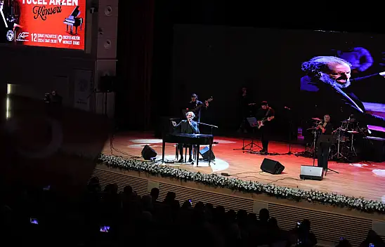 Milletvekili Kayseri'de konser verdi