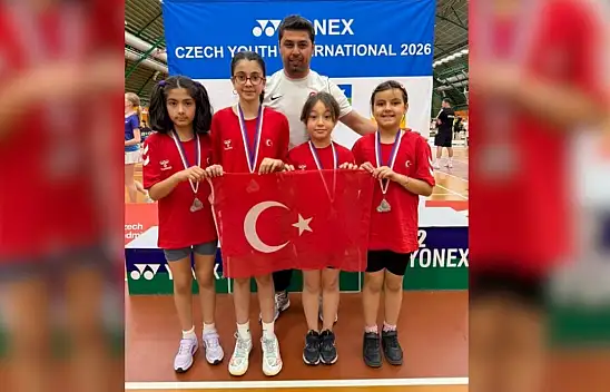 Minik sporculardan dev başarı: Prag'dan madalya getirdiler!