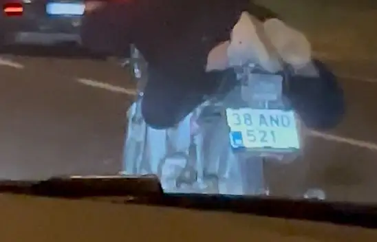 Trafikte akrobatik şov pahalıya patladı