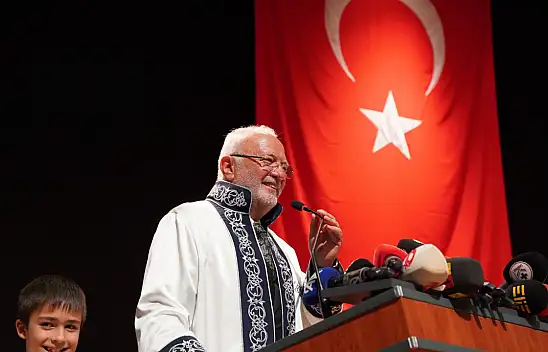 Mustafa Elitaş zirveye çıktı!