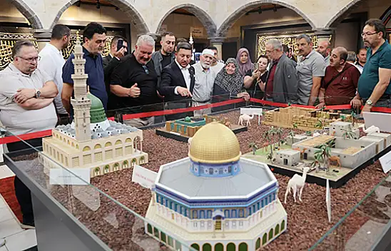 Nevşehir'de açılan sergide kutsal emanetler ilgi gördü