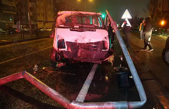 Nevşehir'de aşırı yağış kazaya yol açtı:1 yaralı