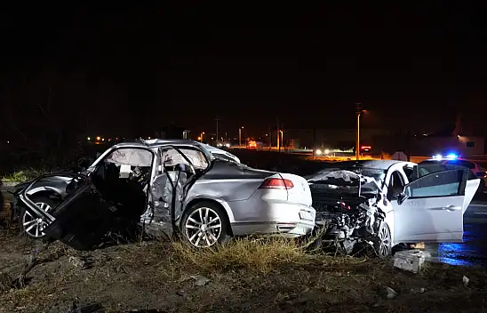 Niğde-Kayseri yolunda kaza: 3 ölü 6 yaralı