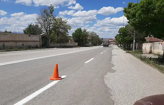 O ilçede yol çizgileri yenileniyor!