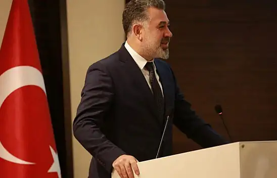 O iş adamından gece yarısı dikkat çeken mesaj: Menfaat için..!