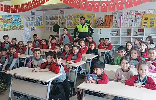 Öğrencilere trafik eğitimi