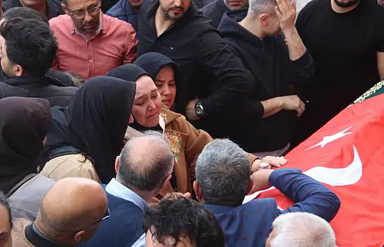 Okul saldırısında ölen 4 öğrenci gözyaşları içerisinde toprağa verildi