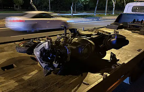 Kayseri'de korkutan kaza! Motosiklet sürücüsü metrelerce savruldu