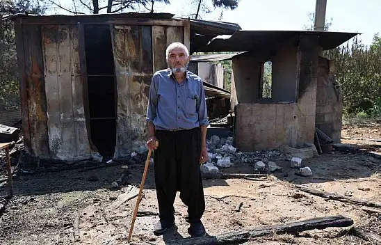 Evi yanan yaşlı adam: 'Her şeyim gitti'