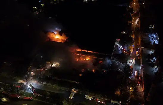 OSB'de fabrika yangını dronla görüntülendi