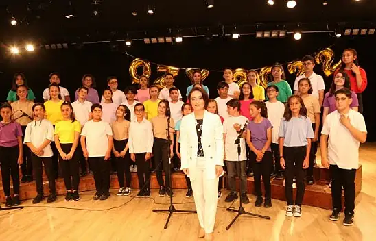 Osman Zeki Yücesan Ortaokulu'ndan yılsonu etkinliği