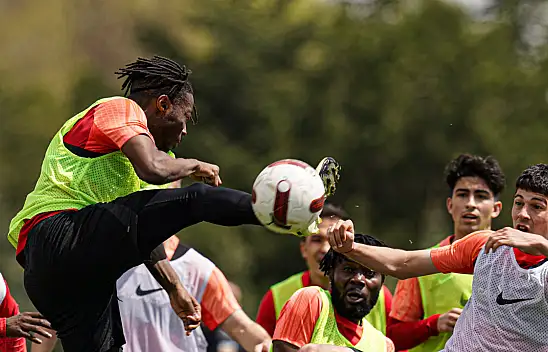 Oynarsa büyük iş yapar! Gözler Burak Yılmaz'da