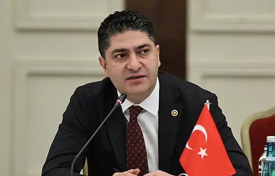 Özdemir'den Türk basını için 'reklam' çağrısı