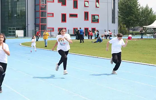 Özel sporcular yarıştı...