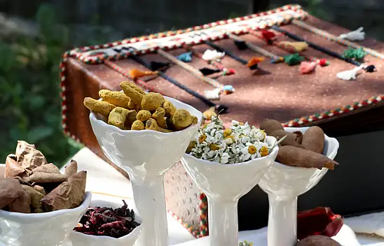 Papatyadan sarı, cevizden kahve: Kayseri'de doğal boya üretimi