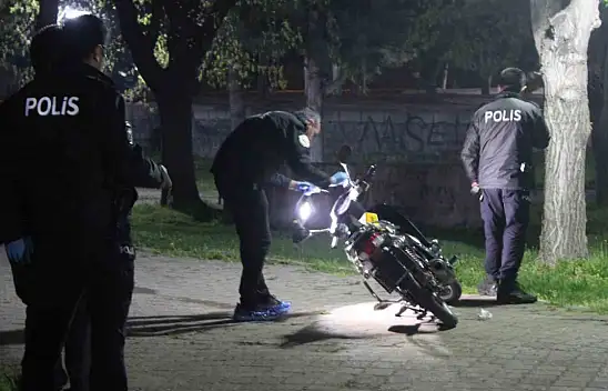 Kayseri'de parkta tabancalı, bıçaklı kavga