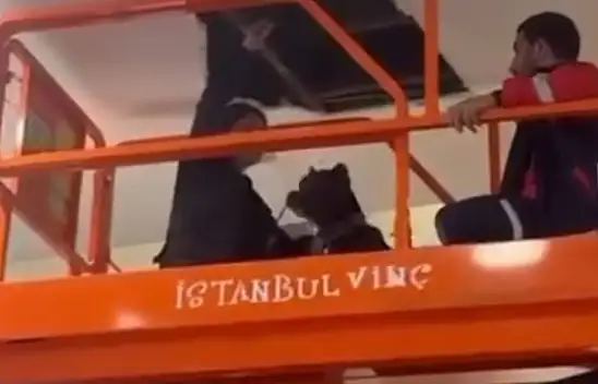 Polis, AVM hırsızını kadavra köpeğiyle aradı!