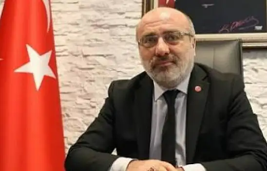 Rektör Karamustafa'dan 'pergel' metaforlu mesaj