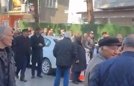 Sandıklar kuruldu! Kayserililer oy kullanmaya başladı