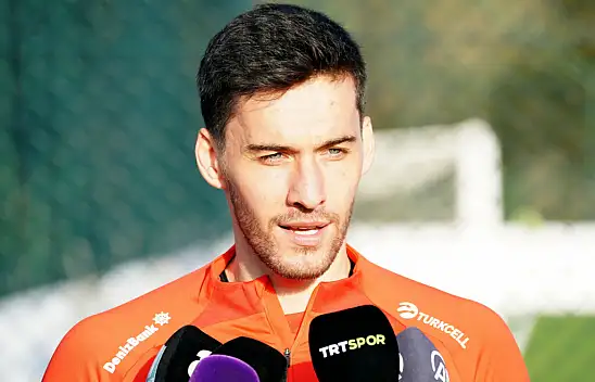 Sarı-kırmızılı takım Umut Nayir'i listeye aldı!