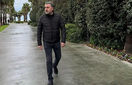 Sedat Kılınç böyle tepki gösterdi: Teksas'ta tavuk yola çıktı mı?