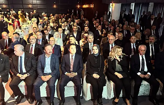 Sedat Kılınç, siyaset dünyasının ağır toplarıyla bir araya geldi