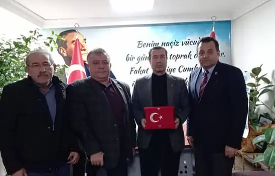 Şehit yakınları ve Gaziler Derneğinden CHP'ye ziyaret