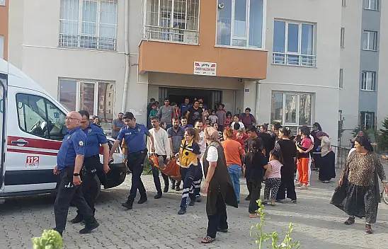 Silahlı ve bıçaklı dehşet! Bir kişiyi vurdu bir kişiyi de bıçakladı...