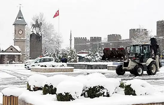 Son dakika! Beklenen tatil açıklandı