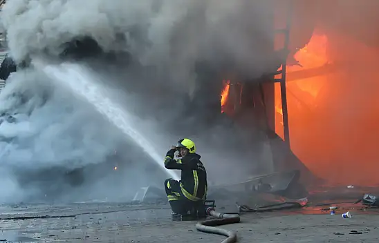 Son dakika! Kayseri'de bir fabrikada büyük yangın çıktı