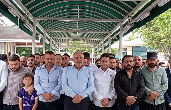 Son yolculuğuna uğurlandı!