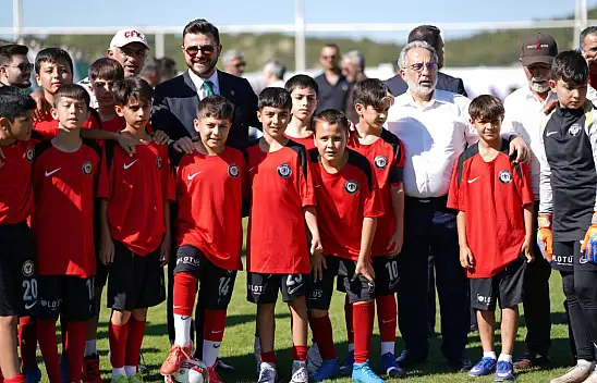 Talas Belediyespor Erciyes'ten iki kupayla döndü