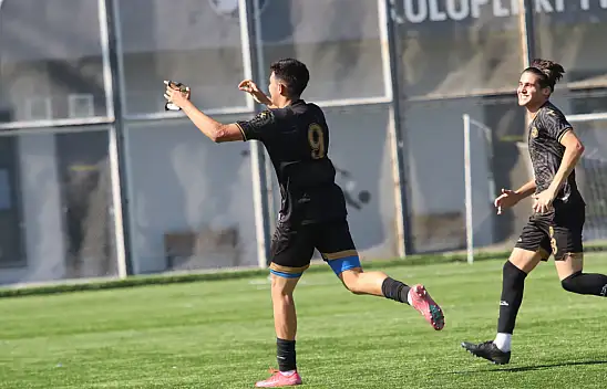 Talas Belediyespor'un başarılı oyuncusu sezona iki golle başladı!