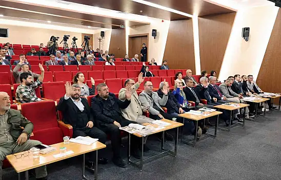 Talas'ta 14 gündem maddesi karara bağlandı