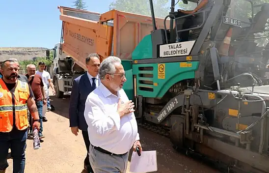 Talas'ta asfalt yılı ilan edildi: Yollar yenilendi