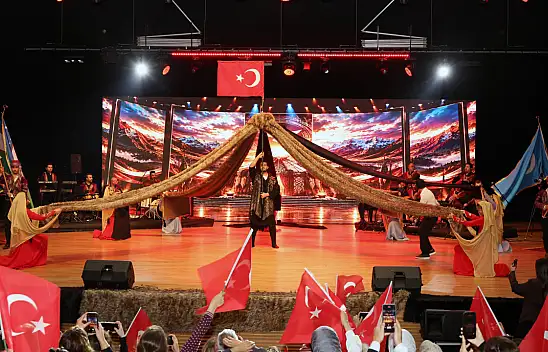 Talas'ta Türk dünyası buluşması başladı! 13 ülkeden 33 şair ve yazar Kayseri'de
