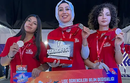 TEKNOFEST'te Kayseri gururu! Türkiye 2.'liği Kayseri'ye geldi