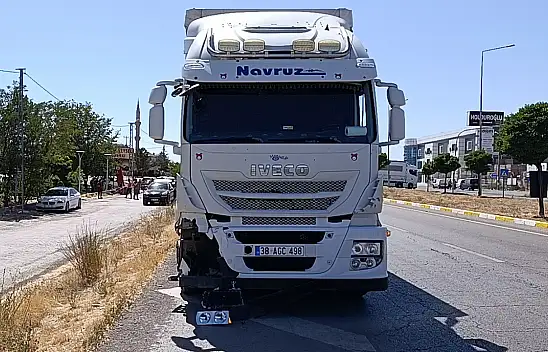 Tırla motosiklet çarpıştı: 1 kişi öldü