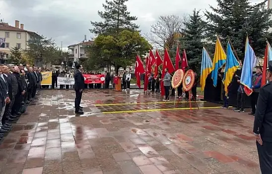 Tomarza'da 29 Ekim coşkusu Kapalı Spor Salonu'na taştı