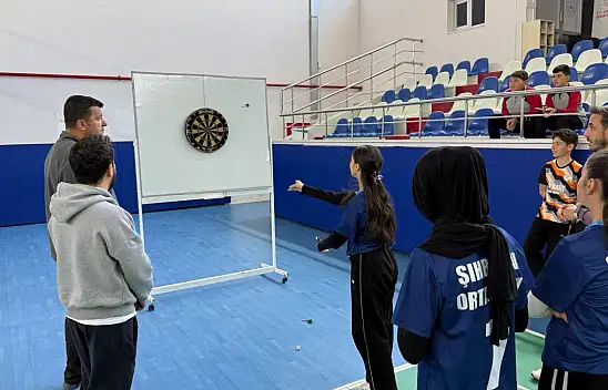 Tomarza'da raketler ve dartlar konuştu!