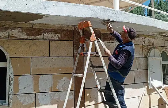 Tomarza'da şenlik hazırlıkları sürüyor! Ekipler yoğun mesai harcıyor