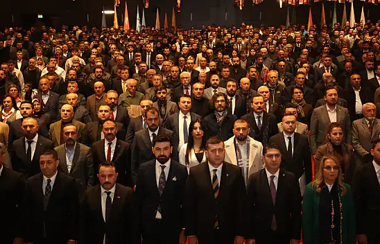 'Ülkemiz siyasi istikrarını tesis etmiştir' diyen MHP'li 'Özdemir: Kürt kardeşlerimizle omuz omuza yeni yüzyıla girelim