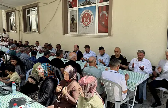 'Unutursak kanımız kurusun!' Şehit babasından Kayseri'de tarihi yemin