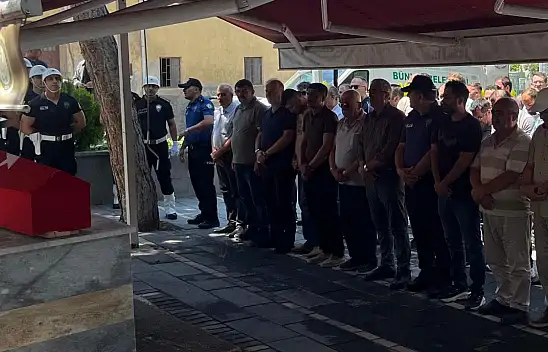 Uzun yılar Emniyet'te görev yaptı! Son yolculuğuna uğurlandı