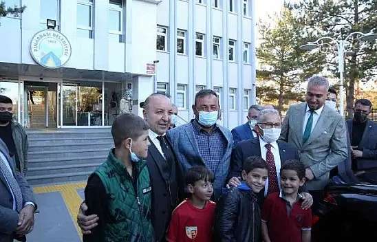Vali Günaydın ve Başkan Büykkılıç'tan Pınarbaşı çıkarması